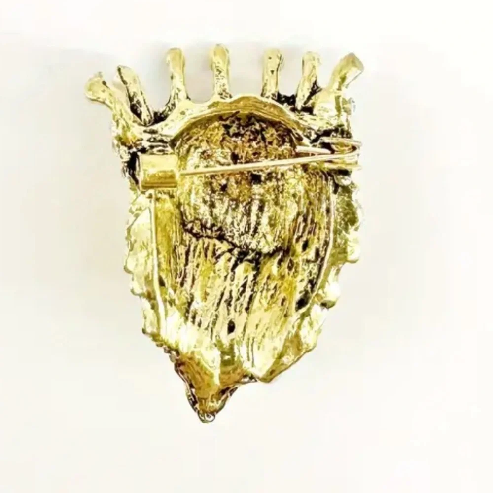 Badass Lion, with Rhinestone, Vintage Inspired, Animal Lapel Pin, Unisex Brooch